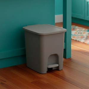 PAPELERA CON PEDAL COLORES SURTIDO 14,5L LIP-15