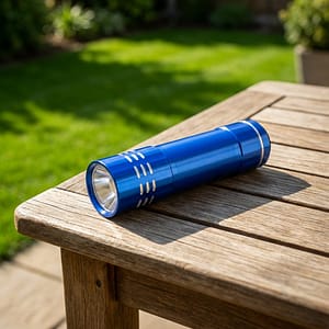 LINTERNA 9 LED EN BLISTERS  PILAS INC AAA LH-1926