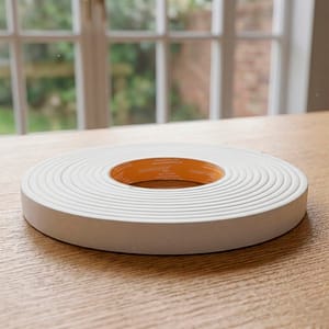 BURLETE 5.5MTX20MM BLANCO AUTOADHESIVO LH1550