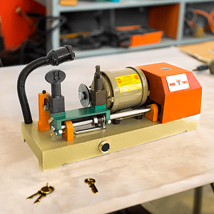MAQUINA DUPLICADORA DE LLAVE YALE 180W TH-2A WT