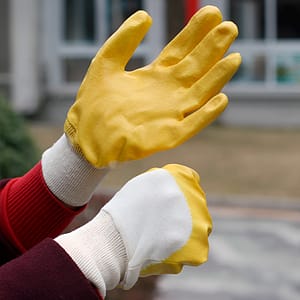 GUANTE DE NITRILO AMARILLO MG LH-1376