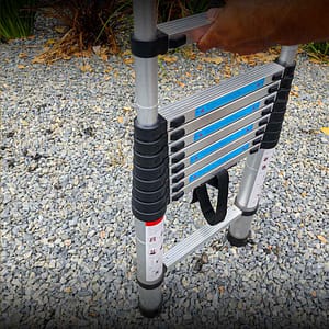 ESCALERA TELESCOPICA 11 ESCALONES LH-2268