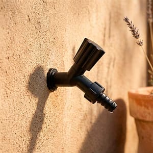 CANILLA 1/2 3/4 NEGRA PLASTICA PLASBOHN 001003