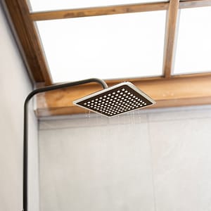 ROSETA CUADRADA 15CM CROMADA PARA DUCHA LH-3302