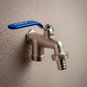 CANILLA METALICA DOBLE SALIDA 1/2-3/4 LH-3011