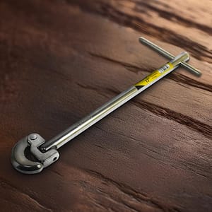 LLAVE PARA SANITARIA 12″ YGA012