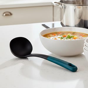 CUCHARON PLASTICO NEGRO LH-4717