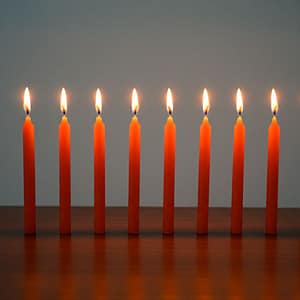 CAJA VELAS LARGAS 8 UNID COLORES VARIOS GM-R230