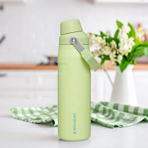 BOTELLA STANLEY AEROLIGHT ICEFLOW 24 OZ CITRON